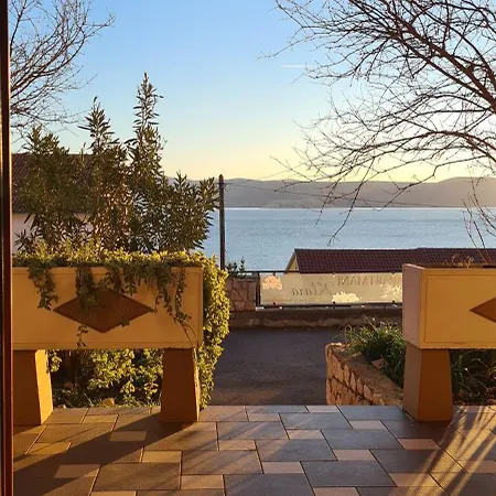 Apartman Spacious With Sea View Novi Vinodolski