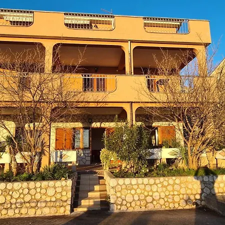 Spacious With Sea View Apartman Novi Vinodolski