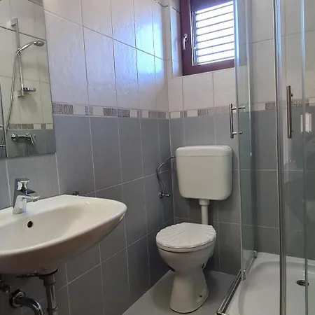 Spacious With Sea View Apartman Novi Vinodolski